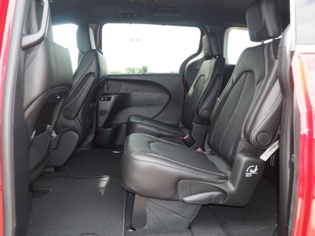 new 2026 Chrysler Pacifica car, priced at $45,205