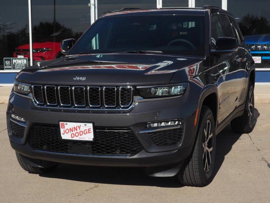 new 2025 Jeep Grand Cherokee car, priced at $51,735