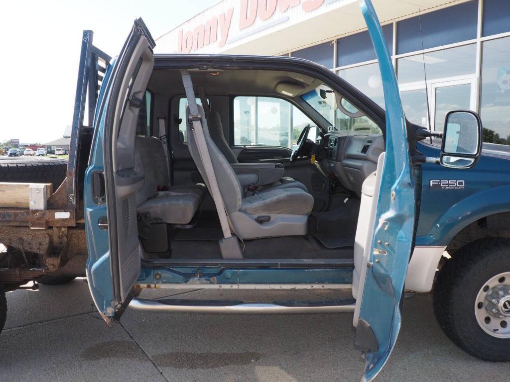 used 2000 Ford F-250 car, priced at $17,950