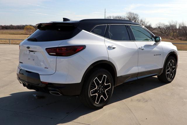 new 2025 Chevrolet Blazer car