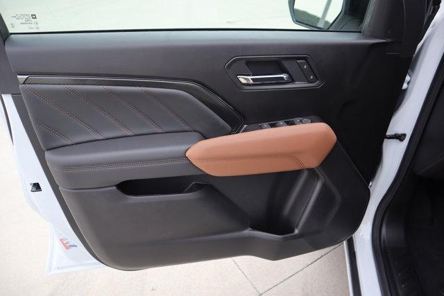 new 2025 GMC Canyon car, priced at $46,223