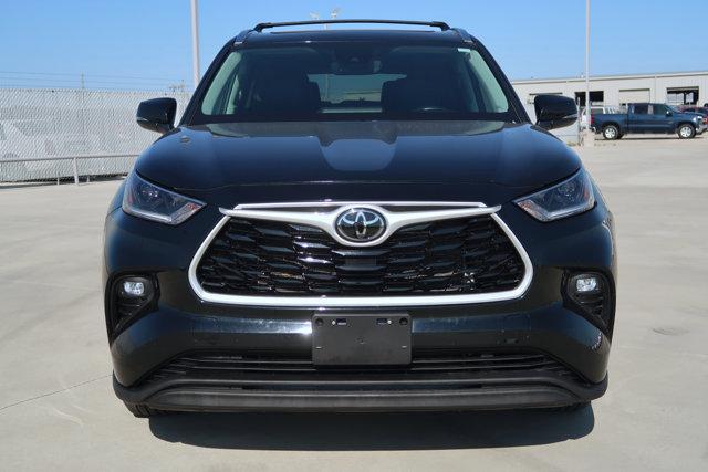 used 2021 Toyota Highlander car, priced at $32,977