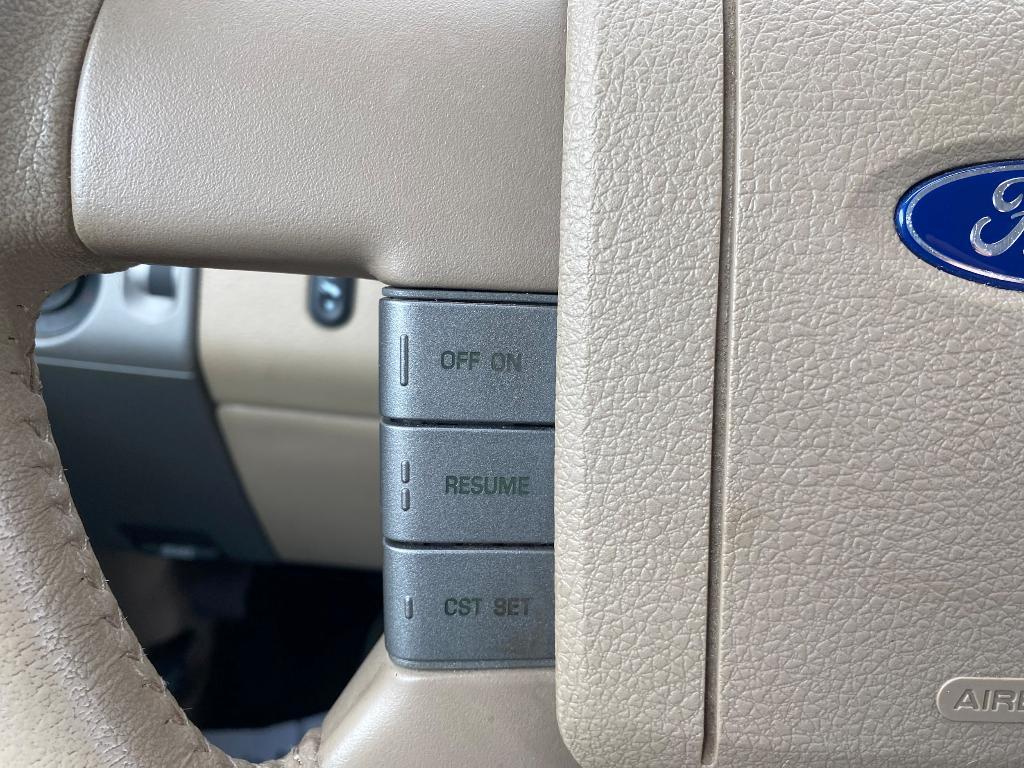 used 2005 Ford F-150 car