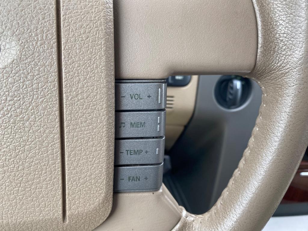 used 2005 Ford F-150 car
