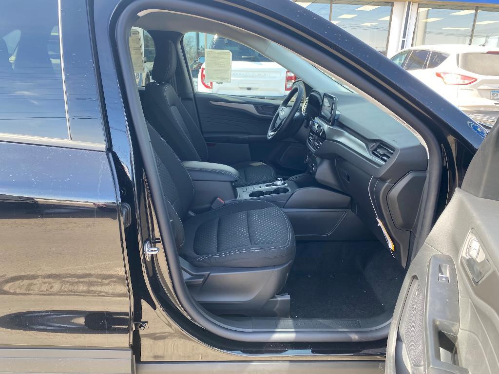 new 2025 Ford Escape car, priced at $30,606