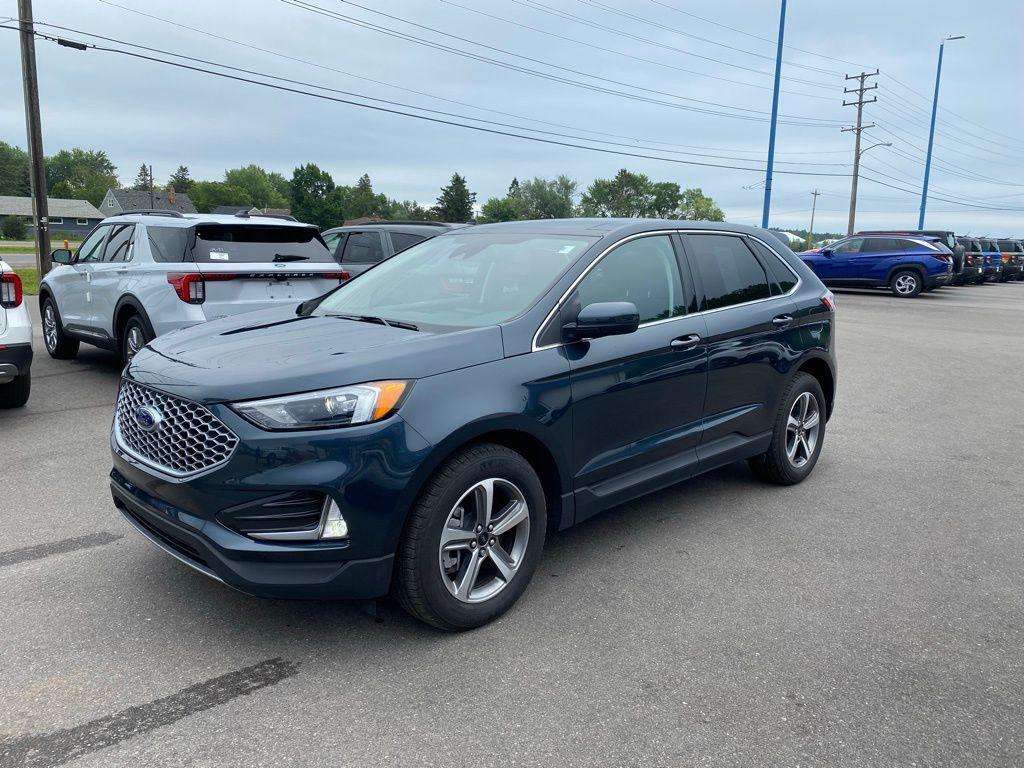 used 2024 Ford Edge car, priced at $31,783