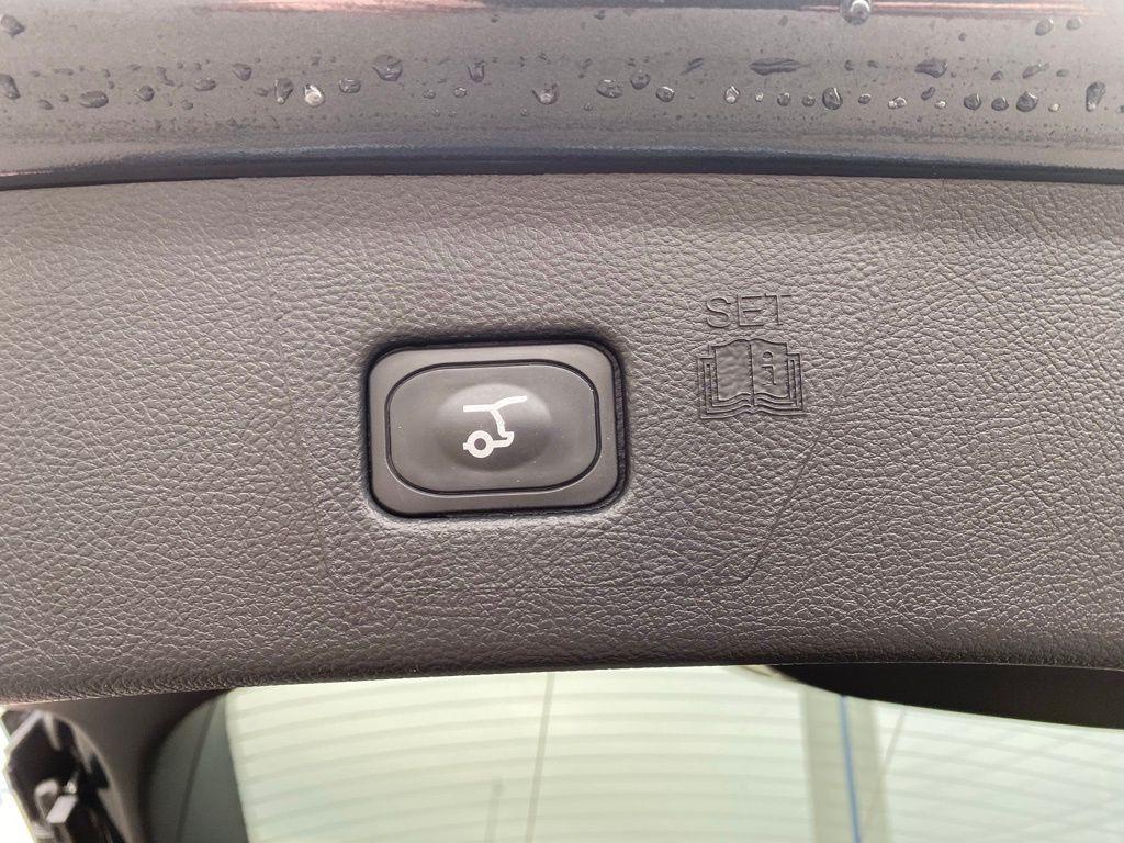 used 2024 Ford Edge car, priced at $31,783