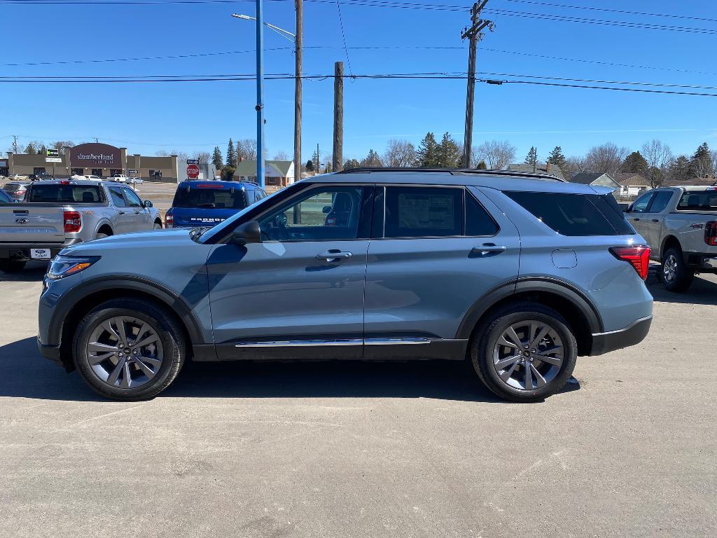 new 2025 Ford Explorer car, priced at $45,294