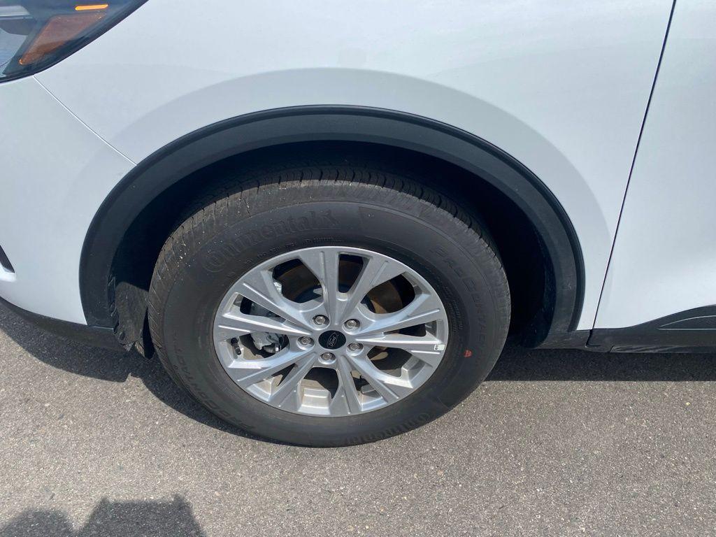 new 2024 Ford Escape car, priced at $26,997