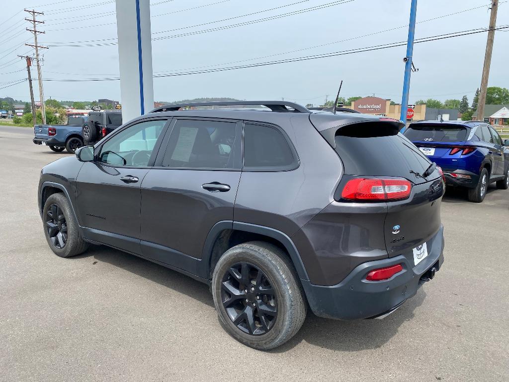used 2018 Jeep Cherokee car, priced at $19,504