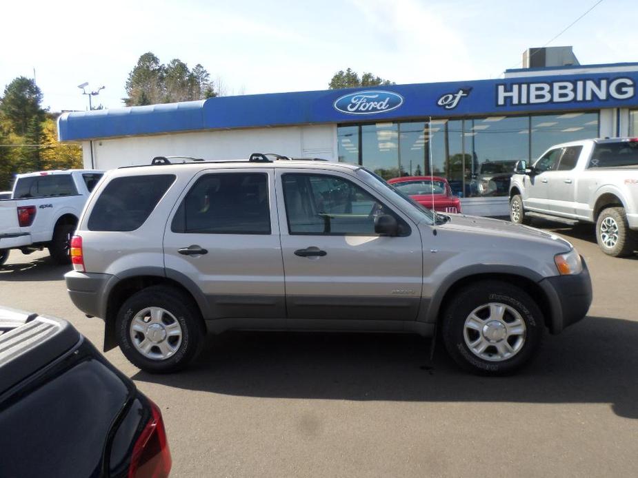 used 2001 Ford Escape car, priced at $4,784