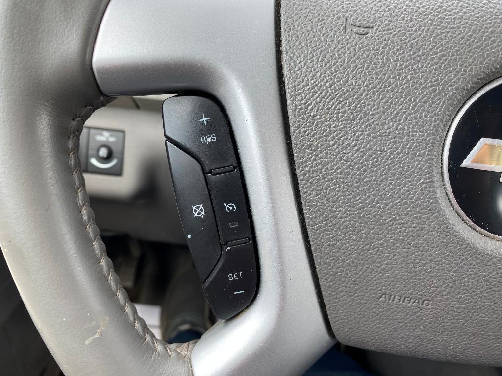 used 2010 Chevrolet Traverse car, priced at $1,900