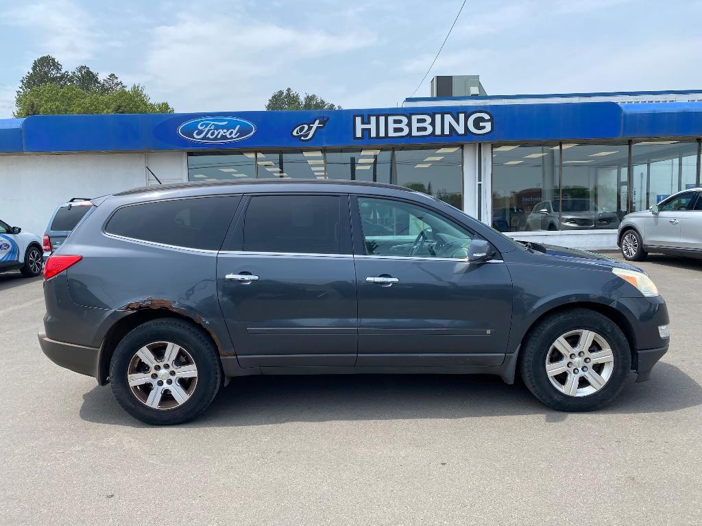 used 2010 Chevrolet Traverse car, priced at $1,900