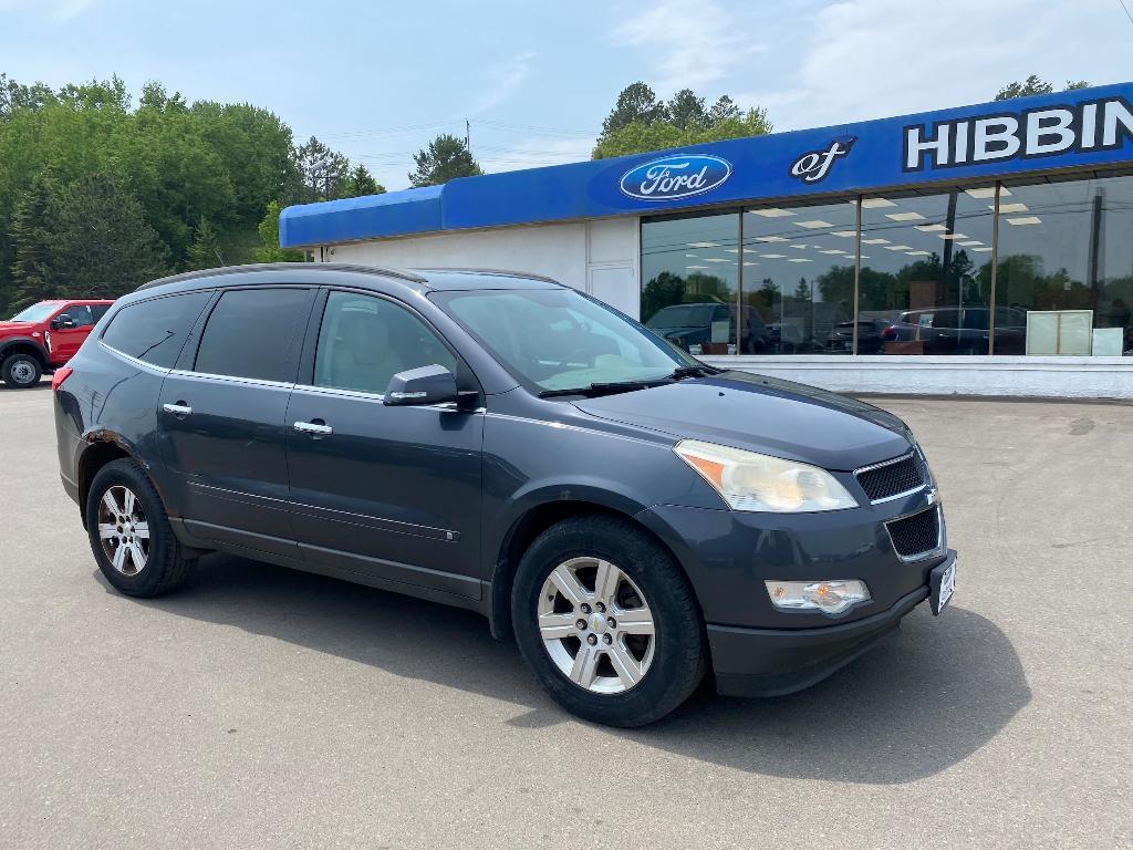 used 2010 Chevrolet Traverse car, priced at $1,900