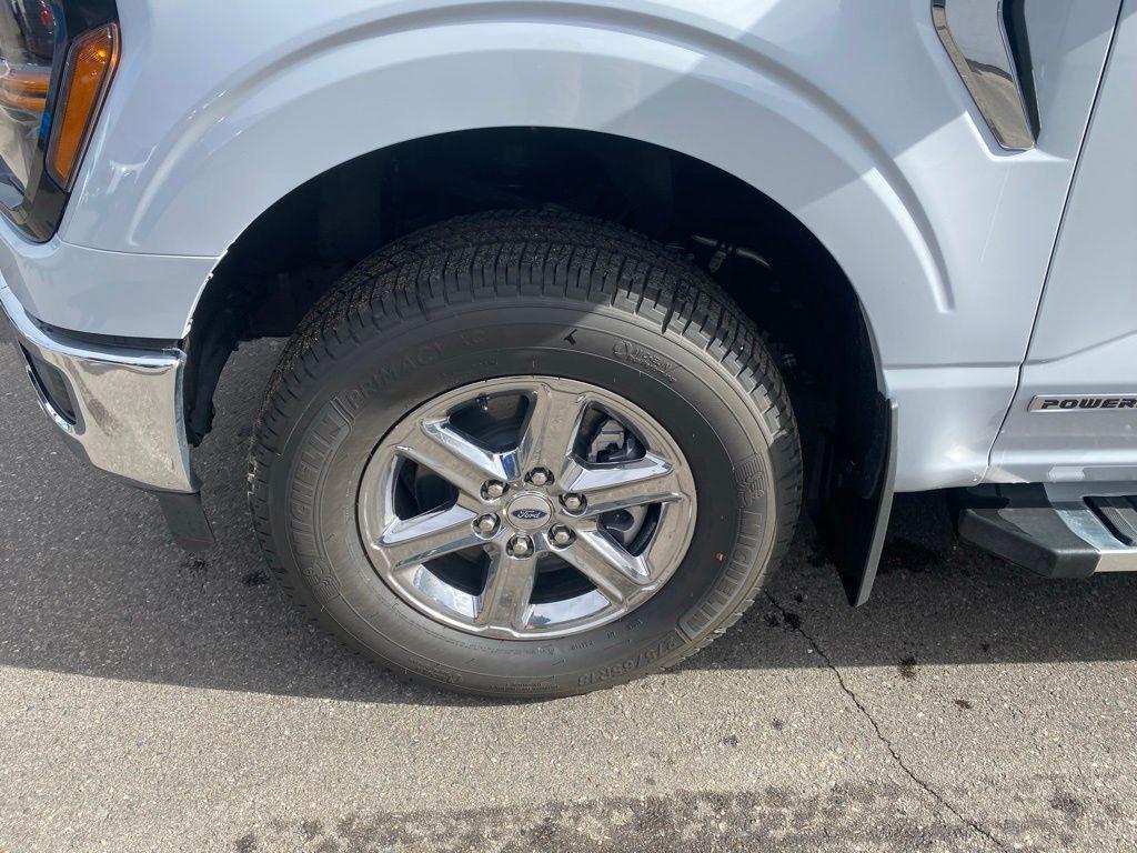 new 2025 Ford F-150 car, priced at $59,997