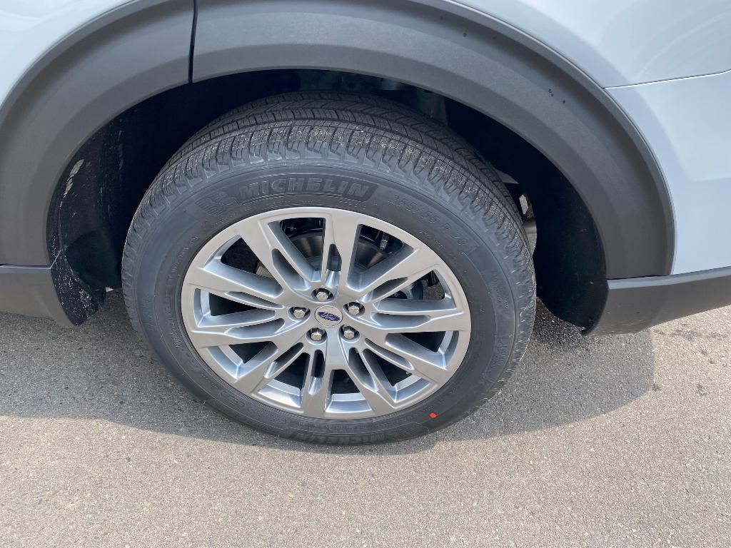 new 2025 Ford Explorer car, priced at $45,414