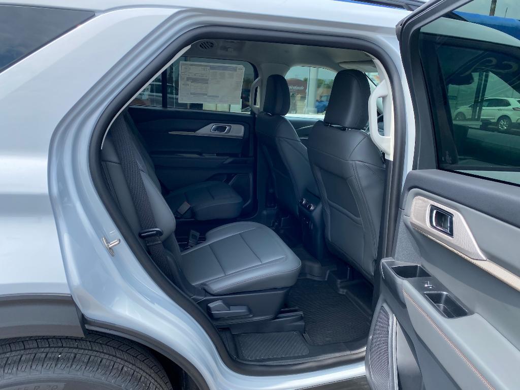 new 2025 Ford Explorer car, priced at $45,414