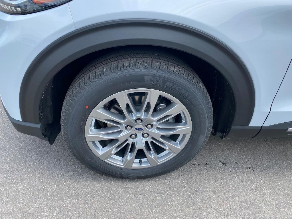 new 2025 Ford Explorer car, priced at $45,414