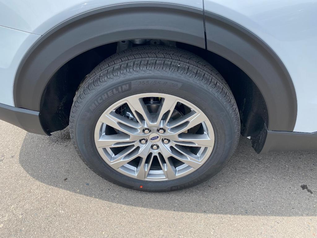 new 2025 Ford Explorer car, priced at $45,414
