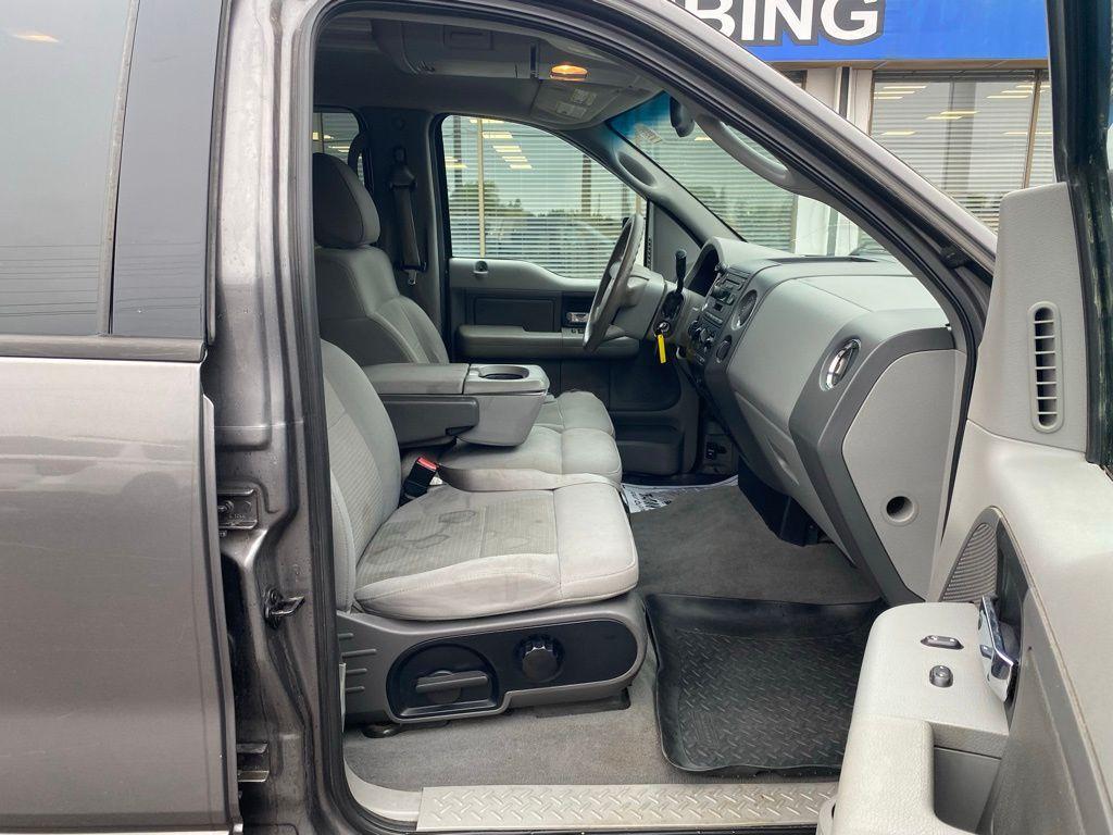 used 2004 Ford F-150 car, priced at $3,700