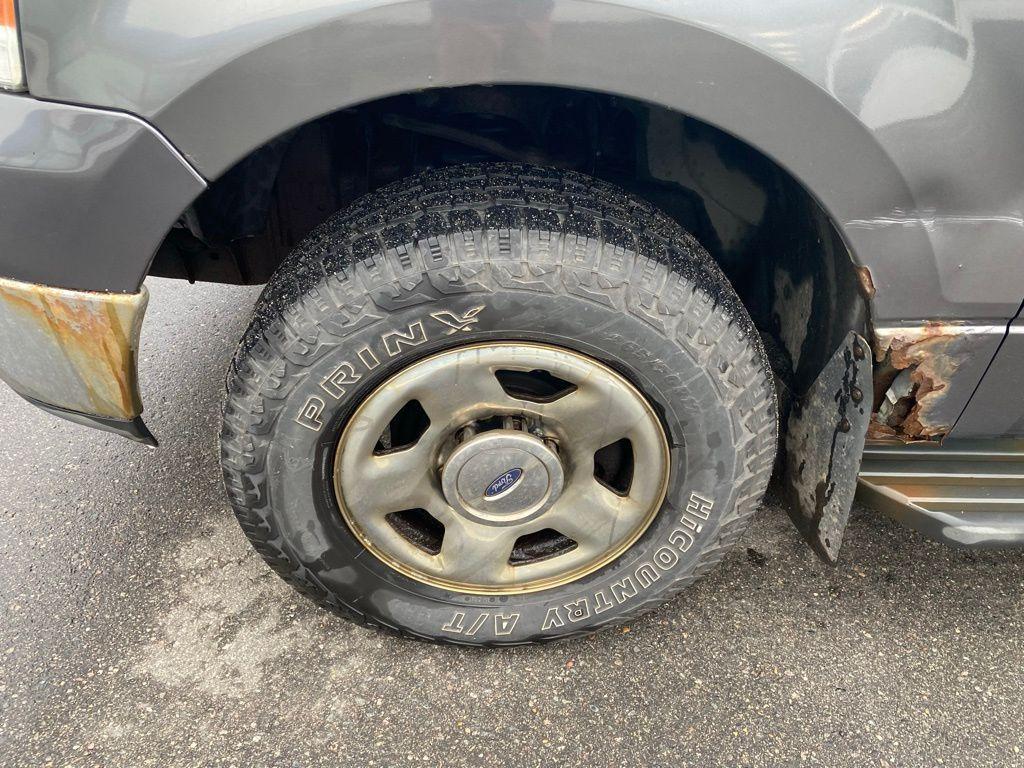 used 2004 Ford F-150 car, priced at $3,700