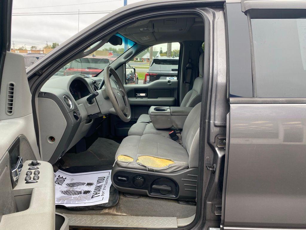 used 2004 Ford F-150 car, priced at $3,700
