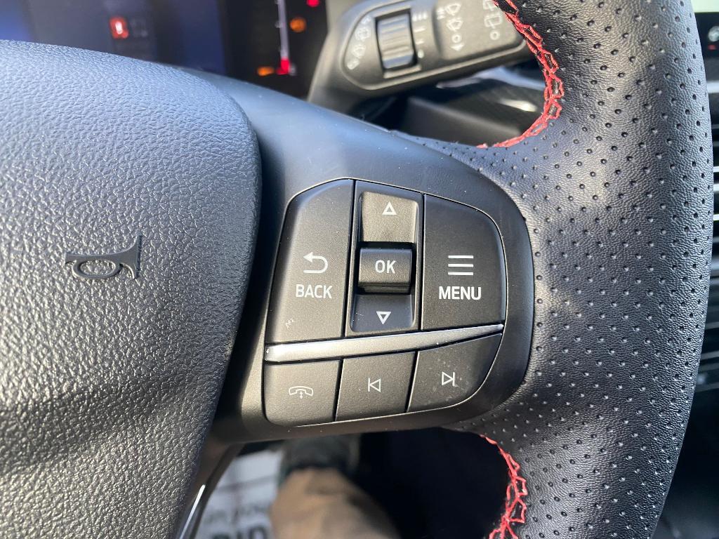 new 2025 Ford Escape car, priced at $33,077