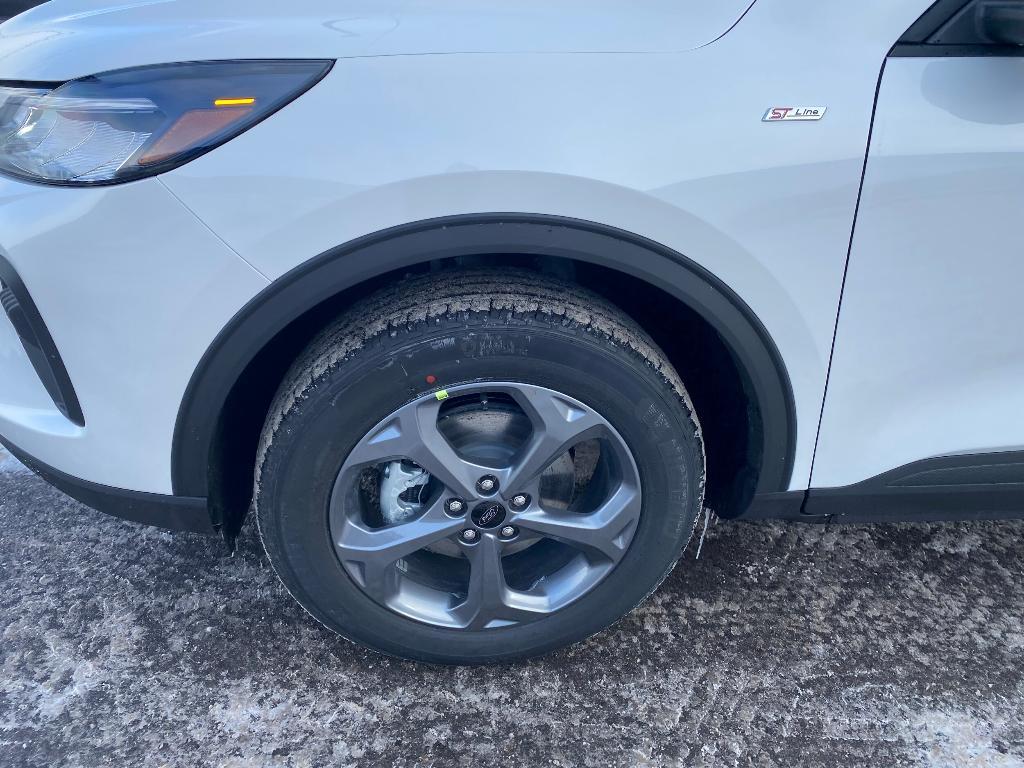 new 2025 Ford Escape car, priced at $33,077