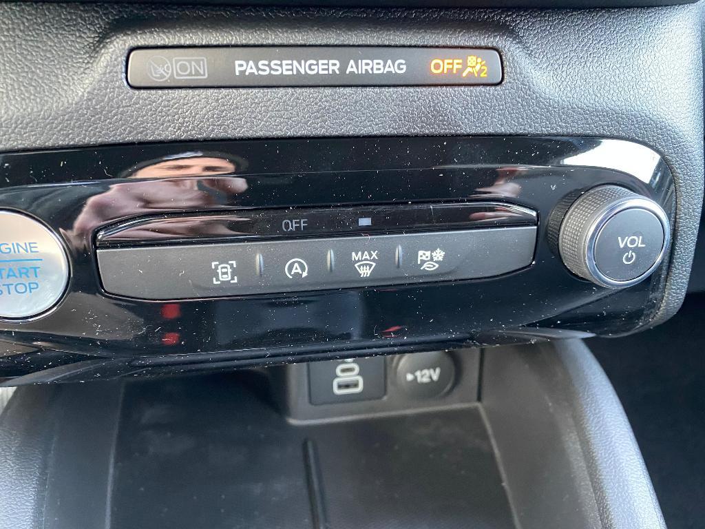 new 2025 Ford Escape car, priced at $33,077