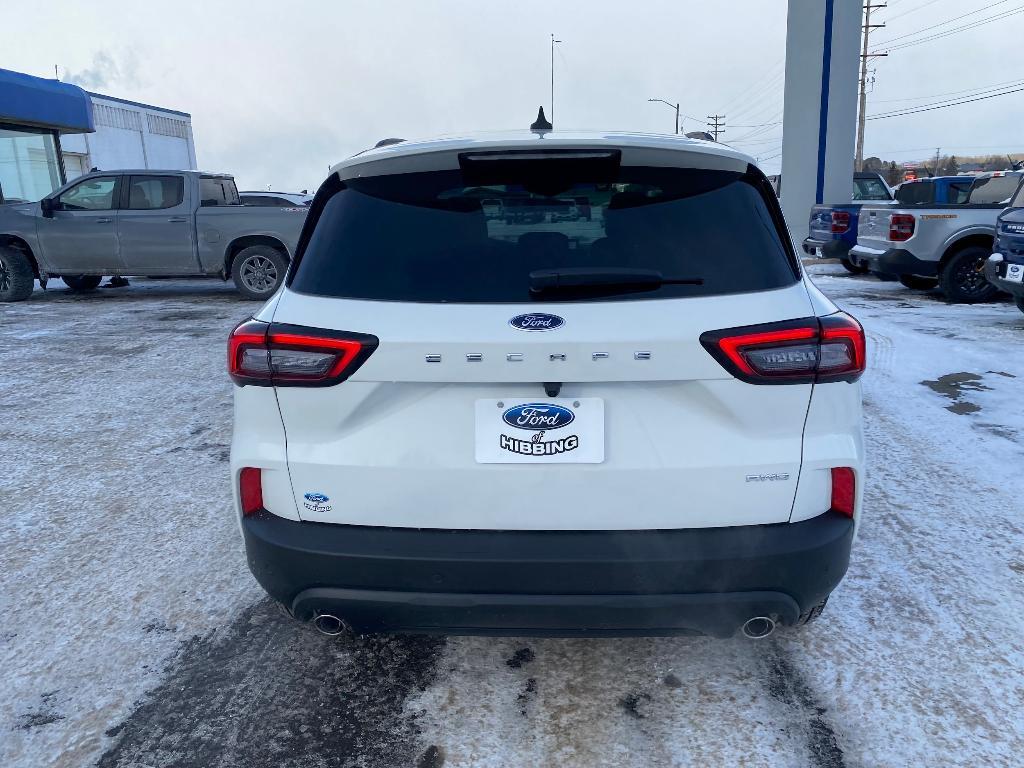 new 2025 Ford Escape car, priced at $33,077