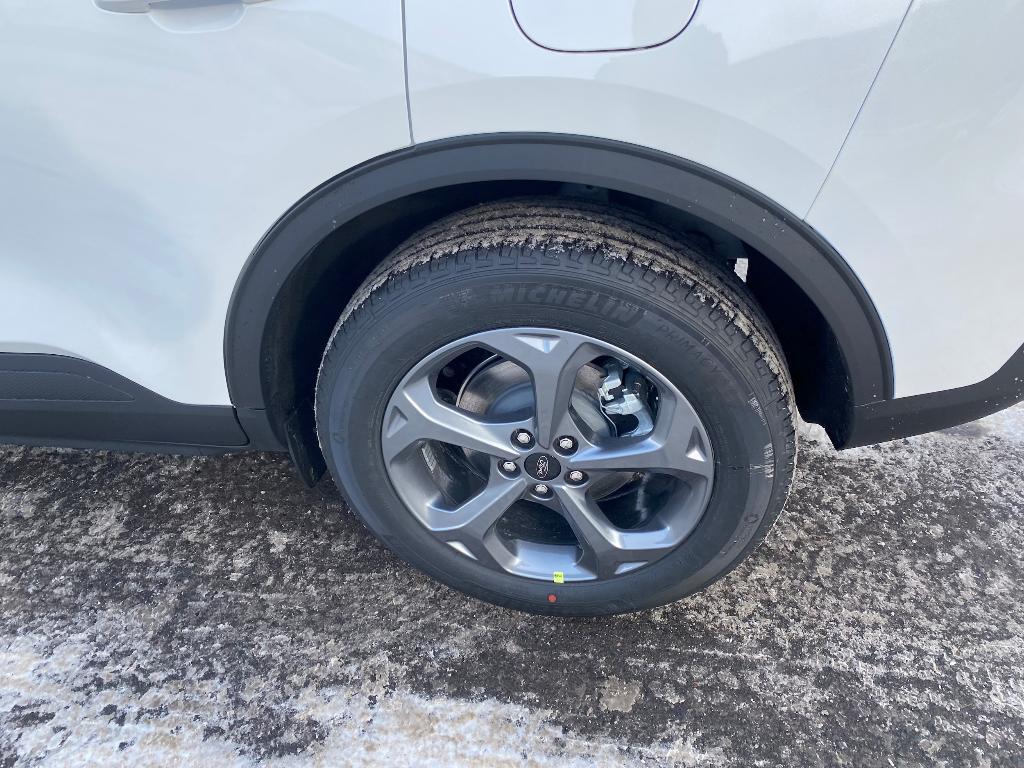 new 2025 Ford Escape car, priced at $33,077