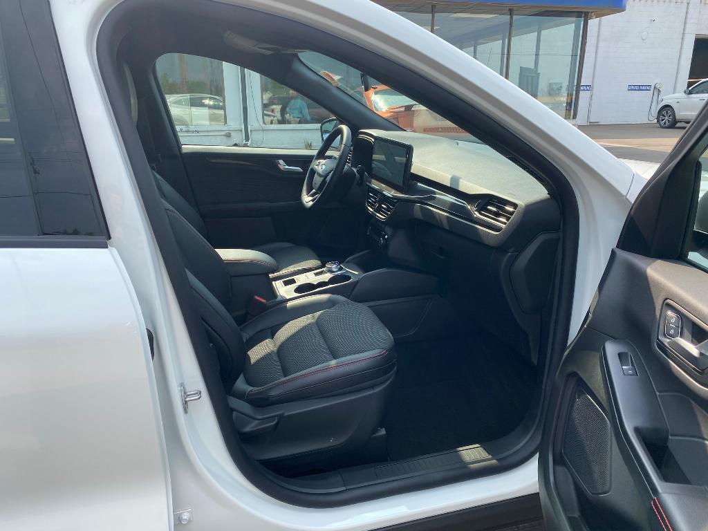 new 2025 Ford Escape car, priced at $32,577