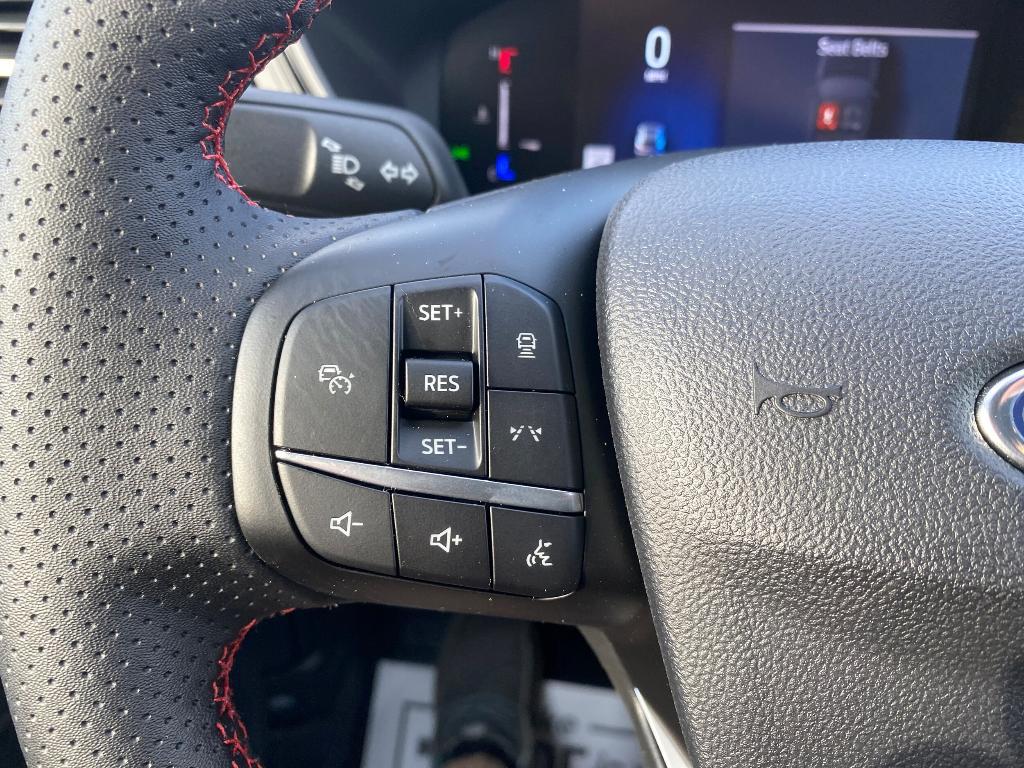 new 2025 Ford Escape car, priced at $33,077