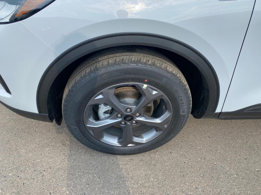 new 2025 Ford Escape car, priced at $33,613