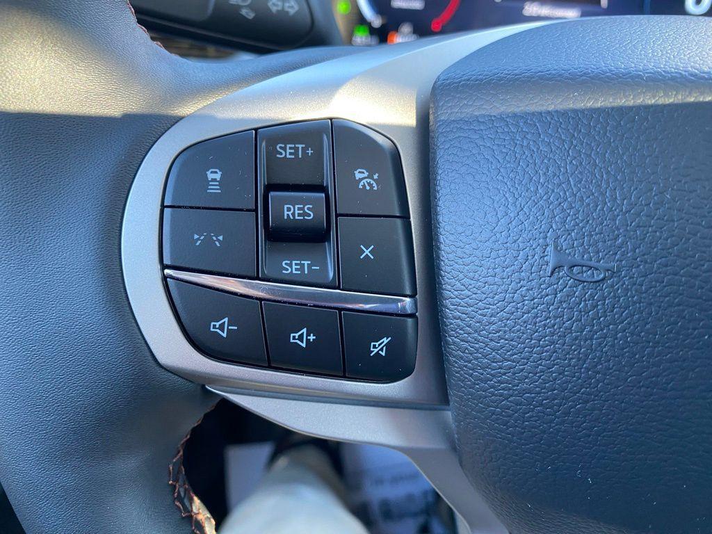 new 2025 Ford Explorer car, priced at $46,496