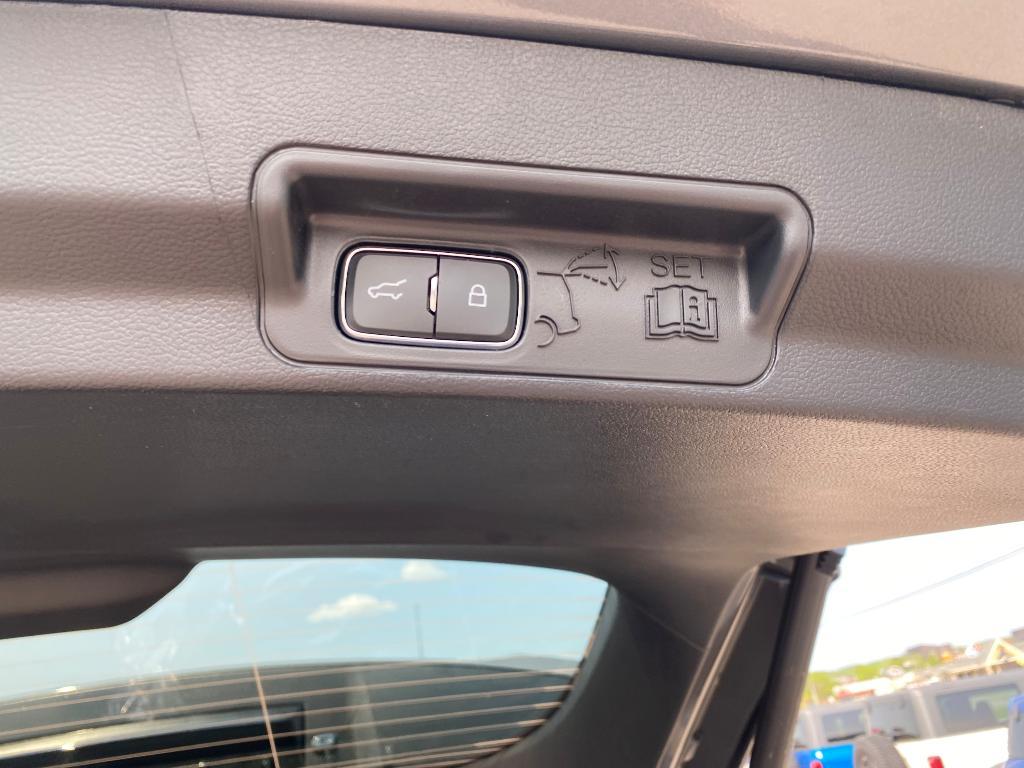 new 2025 Ford Explorer car, priced at $44,983