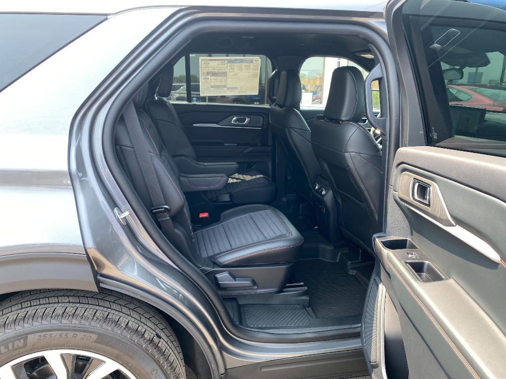 new 2025 Ford Explorer car, priced at $44,983
