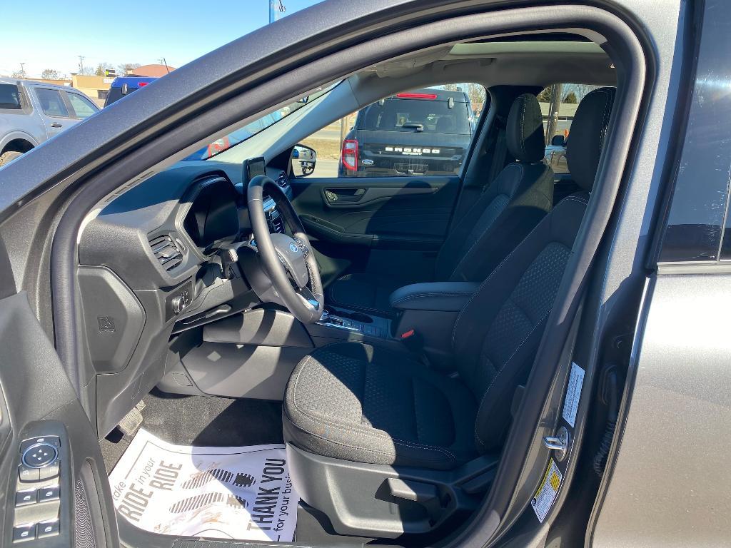 new 2025 Ford Escape car, priced at $33,548