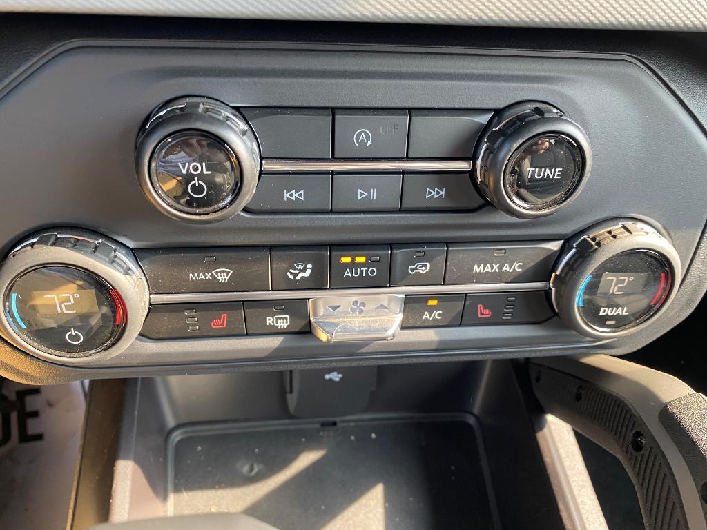 new 2024 Ford Bronco car, priced at $47,998