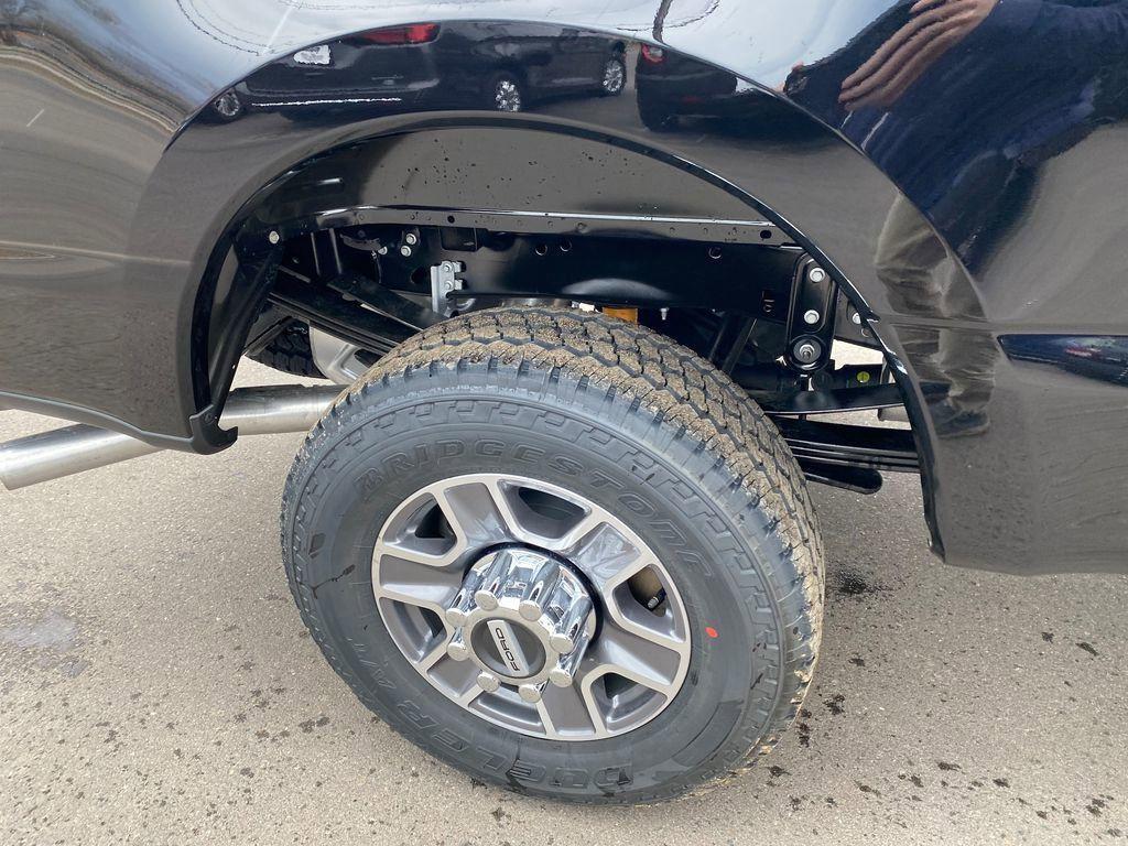 new 2025 Ford F-350 car, priced at $67,929