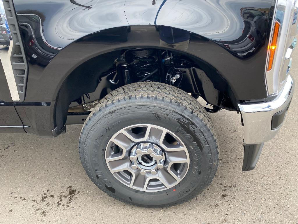 new 2025 Ford F-350 car, priced at $68,828