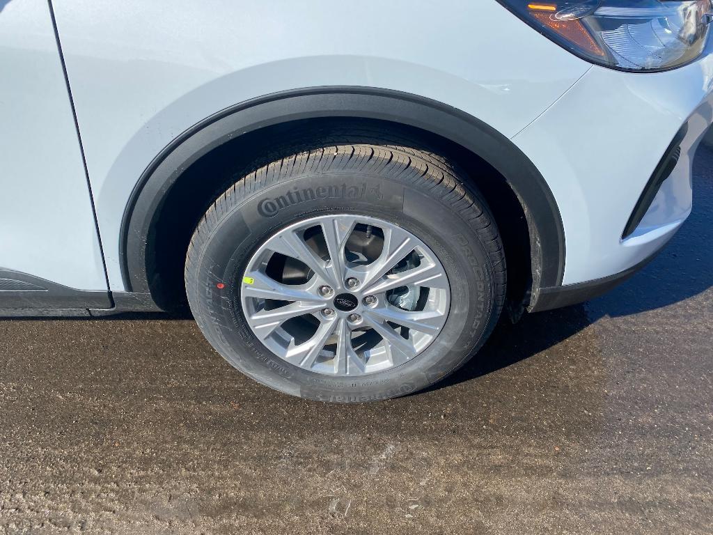 new 2025 Ford Escape car, priced at $33,449