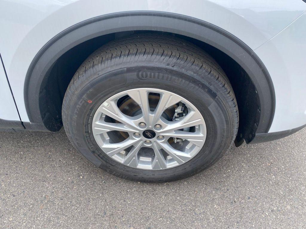 new 2025 Ford Escape car, priced at $29,847