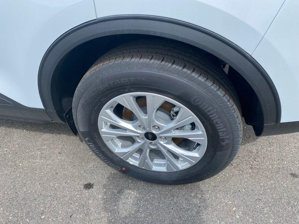 new 2025 Ford Escape car, priced at $29,847