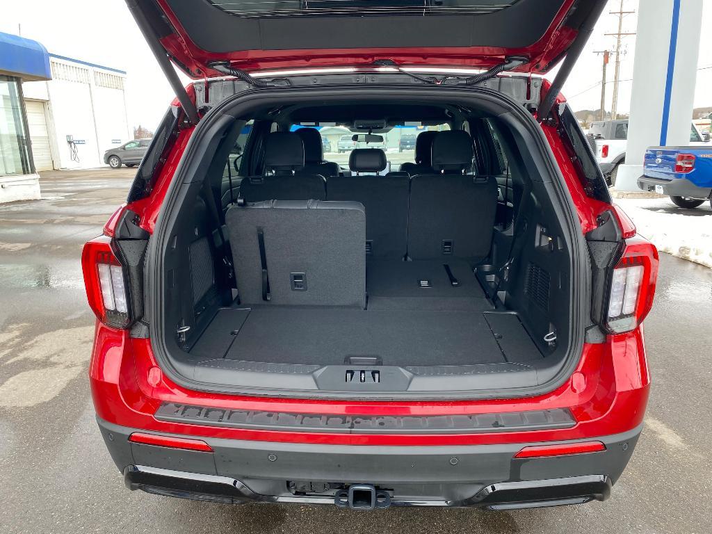 new 2025 Ford Explorer car, priced at $46,319