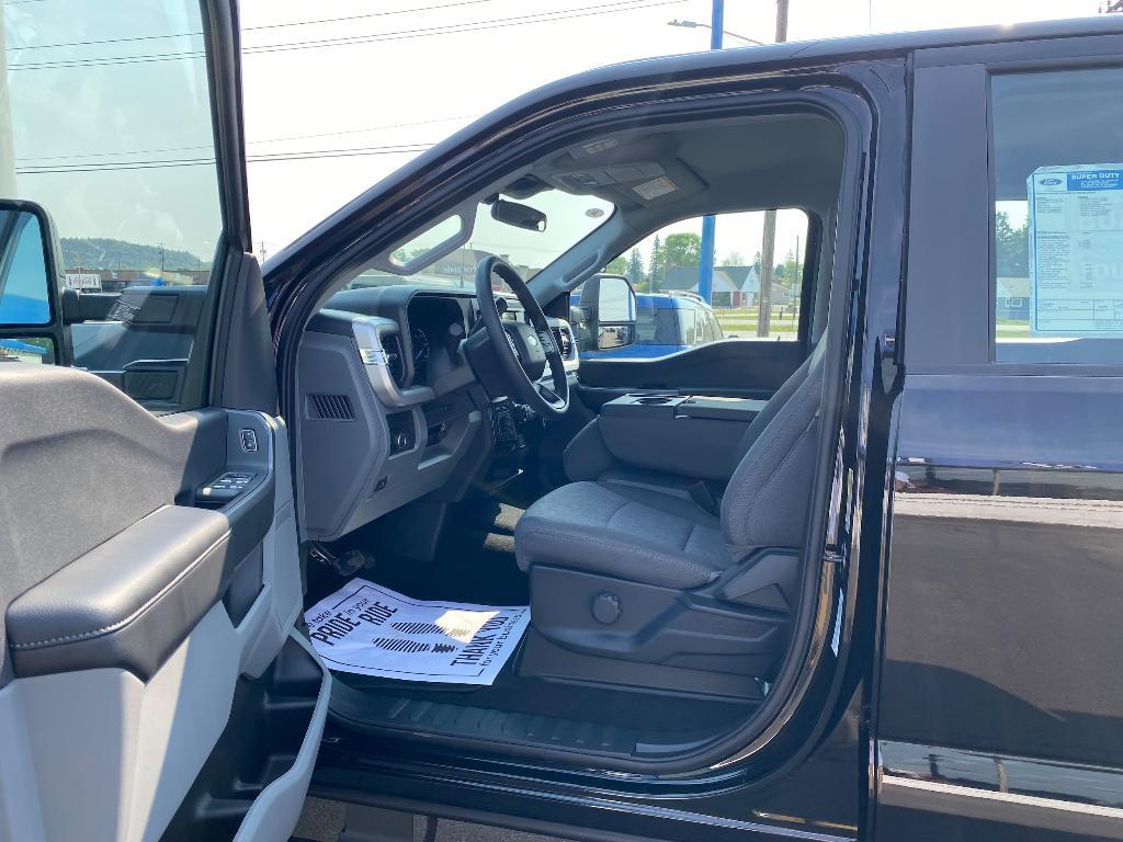new 2025 Ford F-350 car, priced at $59,906