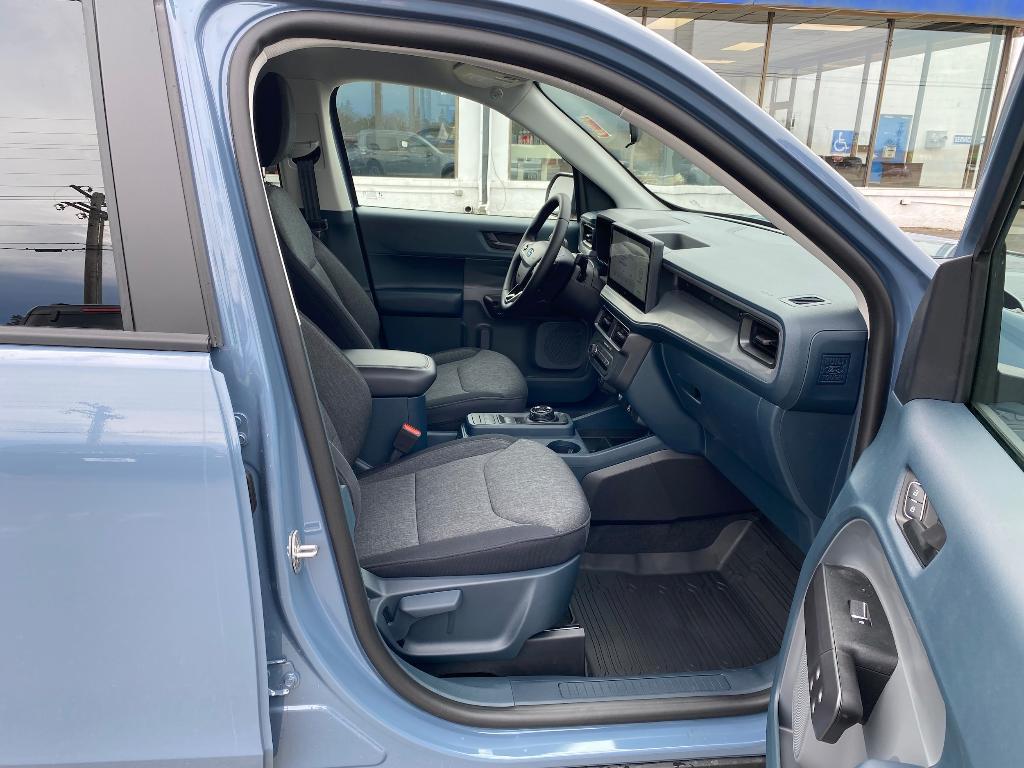 new 2025 Ford Maverick car, priced at $35,424