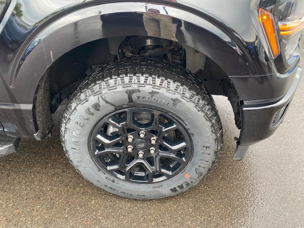 new 2024 Ford F-150 car, priced at $52,623