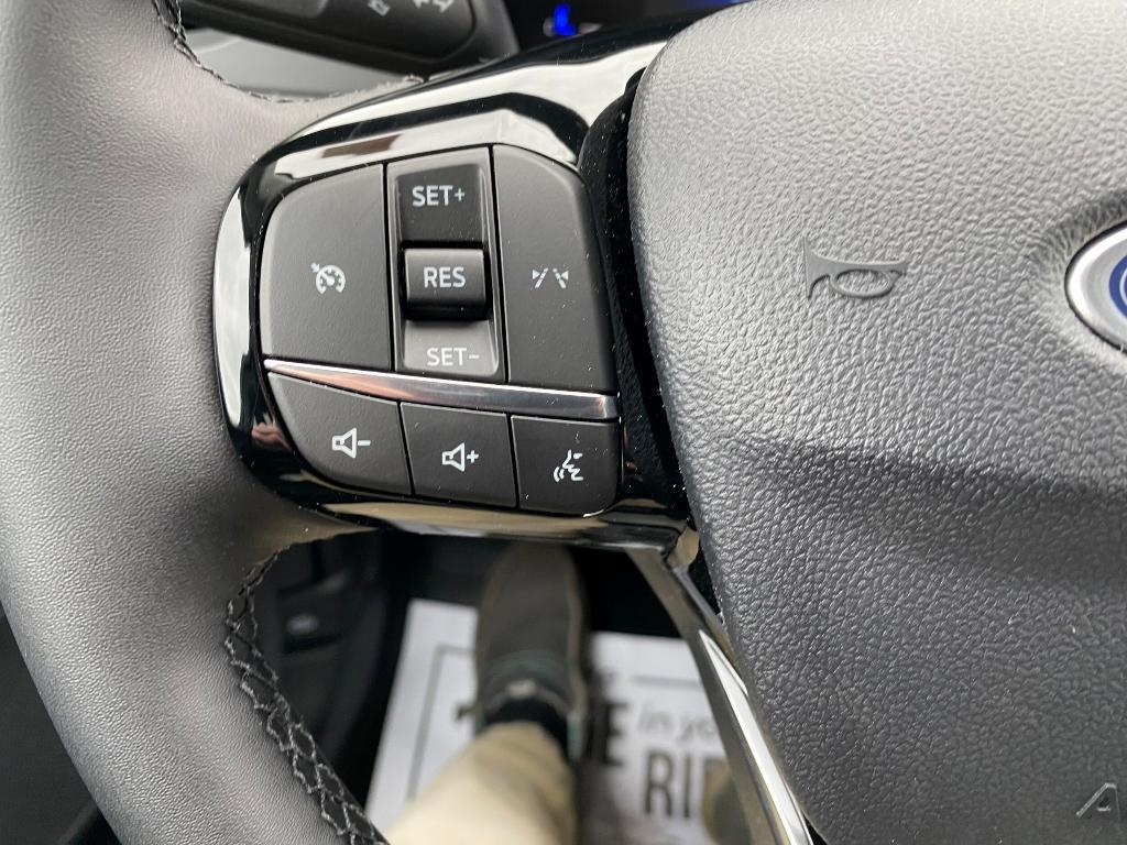 new 2025 Ford Escape car, priced at $32,513