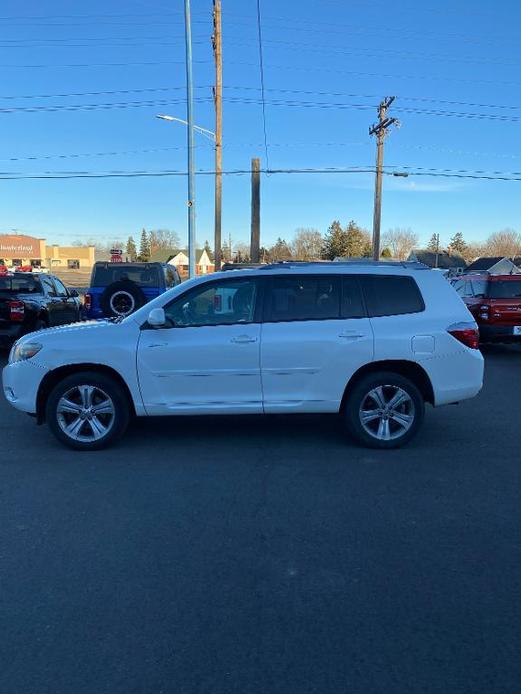 used 2008 Toyota Highlander car, priced at $7,980